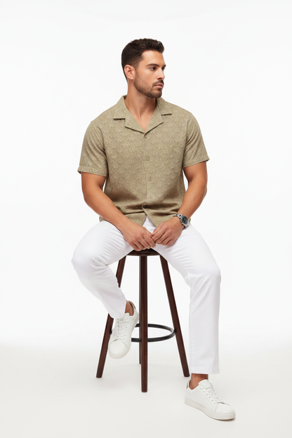 Polo Beige Tostado — Pose lateral