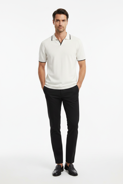 Modelo polo blanco